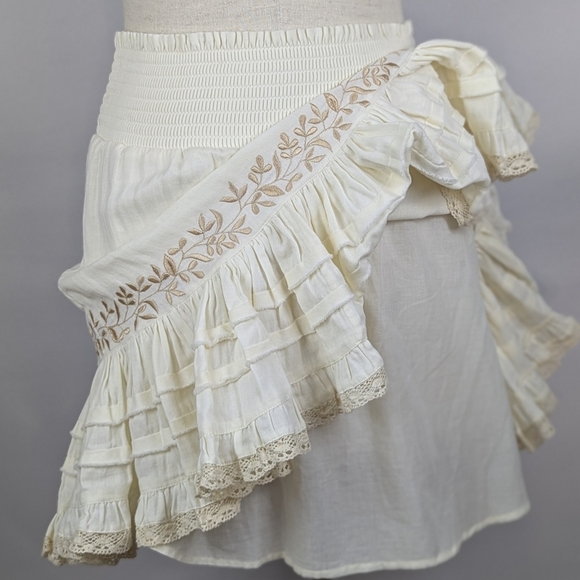 Secret Mission Amie Mini Skirt Embroidered Ruffled Smocked Organic Creme M NWT - Picture 12 of 16